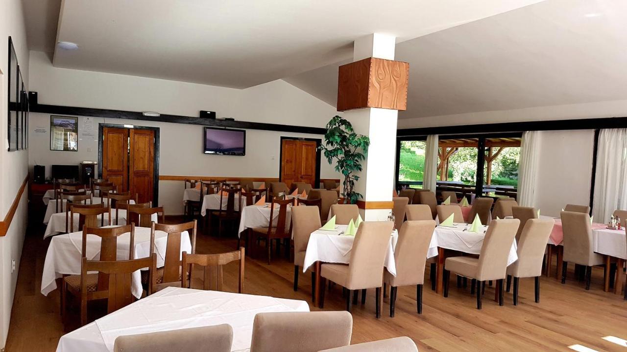Hotel Mladost 첸티슈테 외부 사진