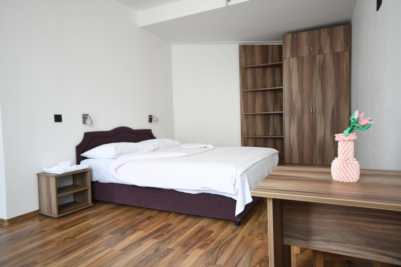 Hotel Mladost 첸티슈테 외부 사진
