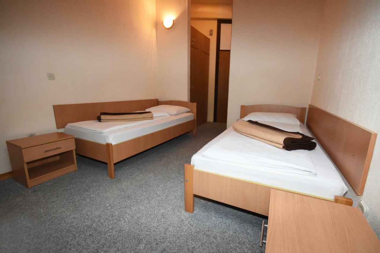 Hotel Mladost 첸티슈테 외부 사진