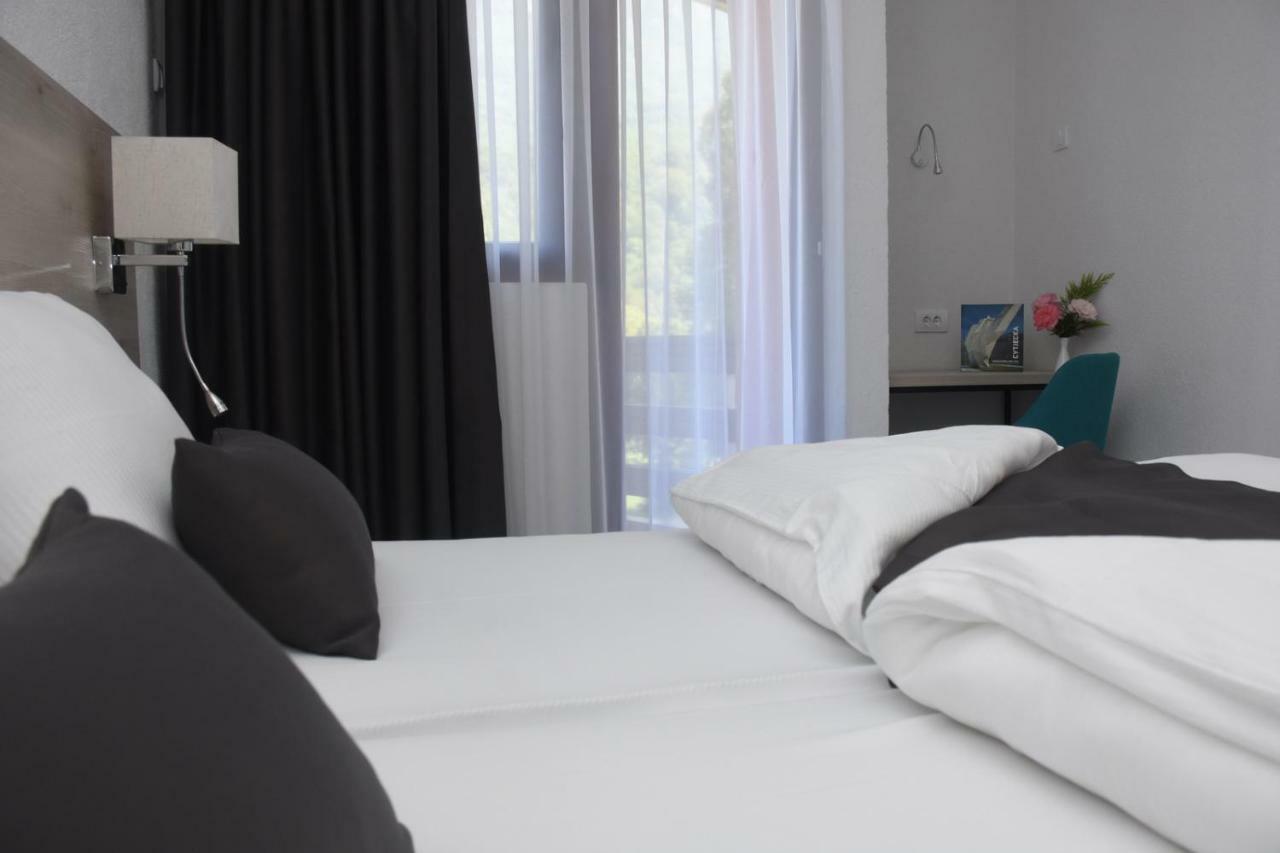 Hotel Mladost 첸티슈테 외부 사진