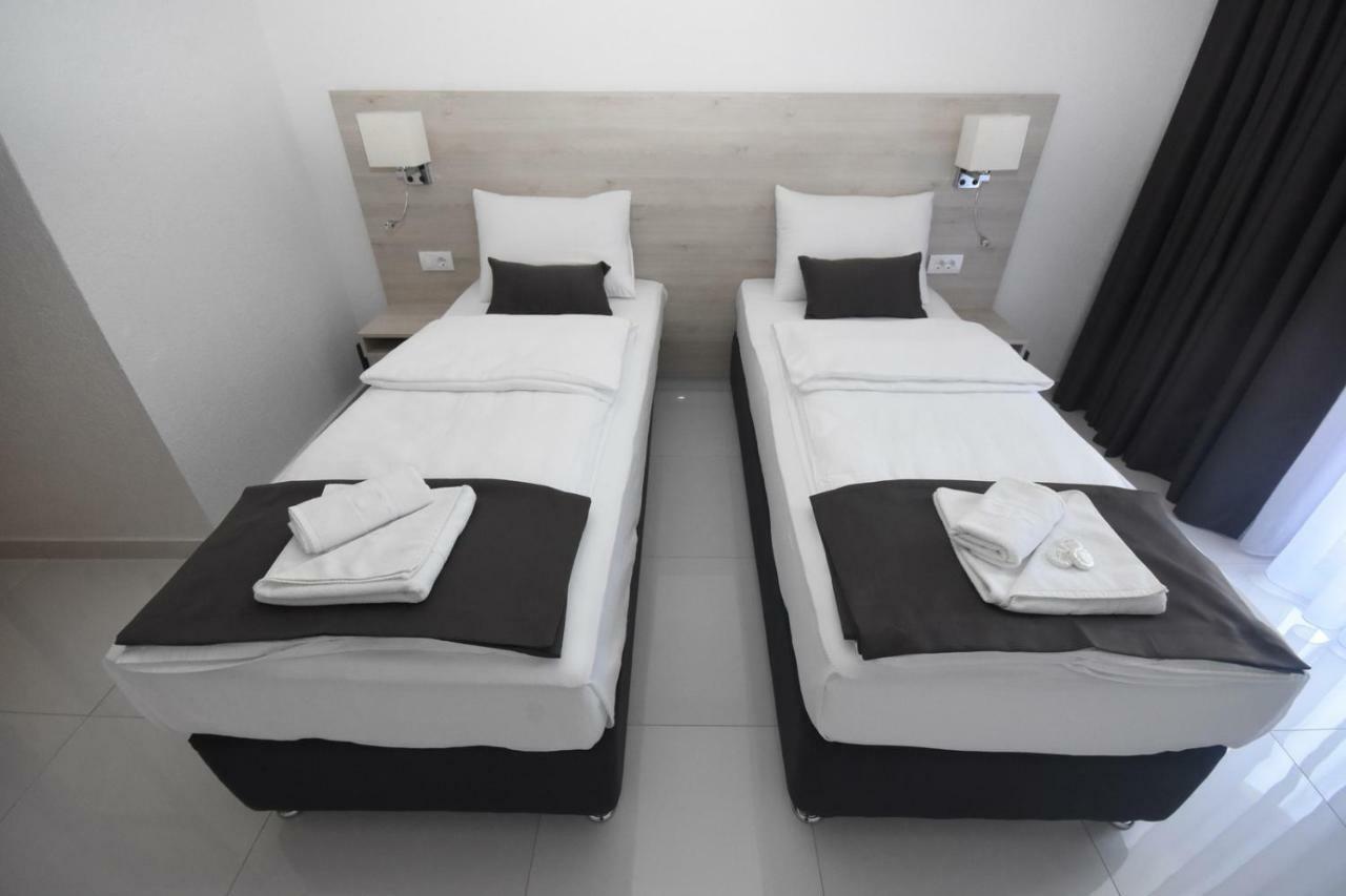Hotel Mladost 첸티슈테 외부 사진