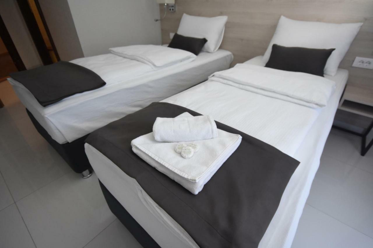 Hotel Mladost 첸티슈테 외부 사진